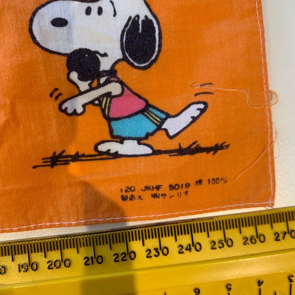 RARE LOT OF 3 VINTAGE (1959, 1970) SNOOPY HANDKERCHIEFS - Picture 13 of 15